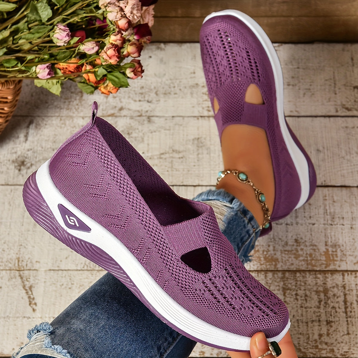 SOLEVA | ORTHOPEDIC SLIP-ONS