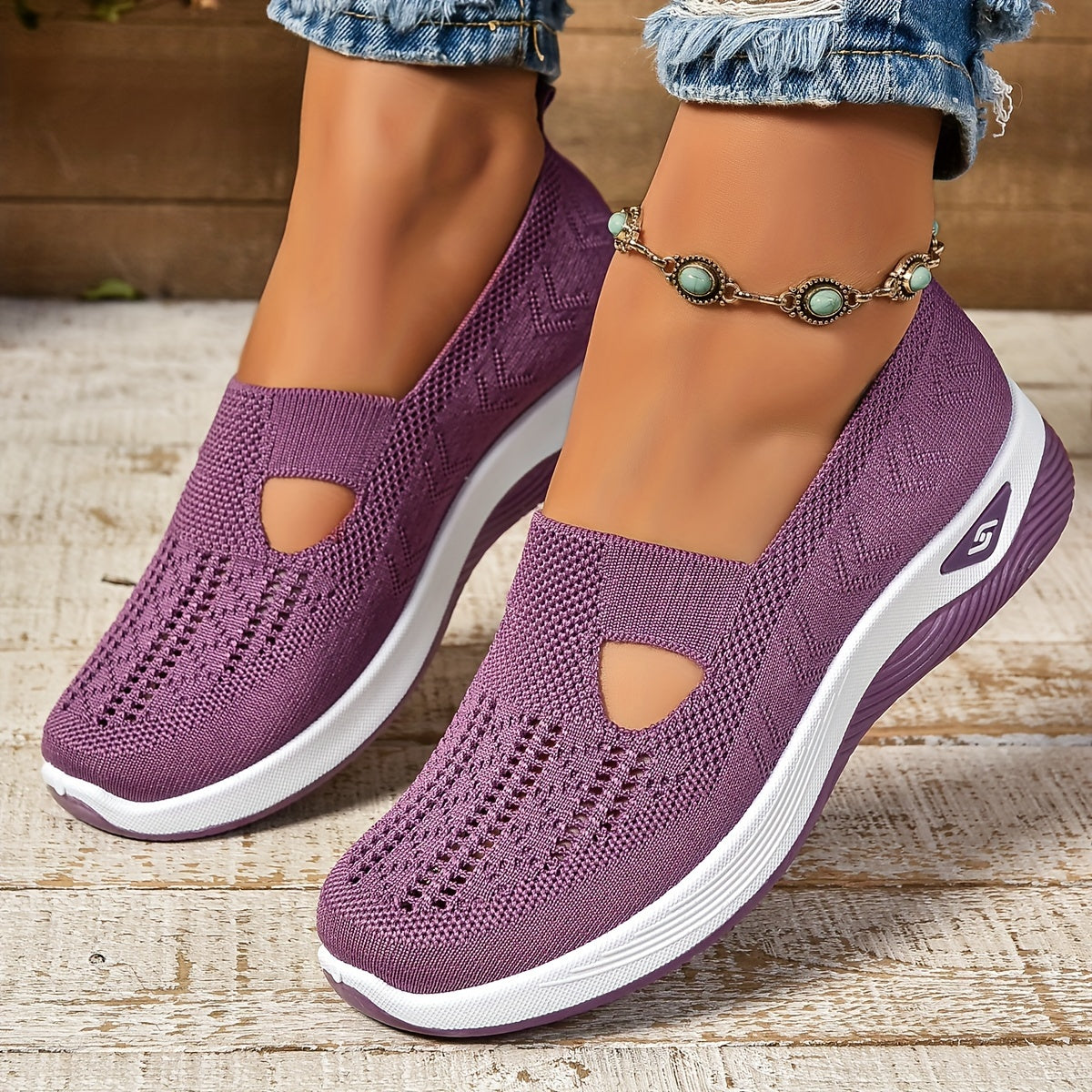 SOLEVA | ORTHOPEDIC SLIP-ONS