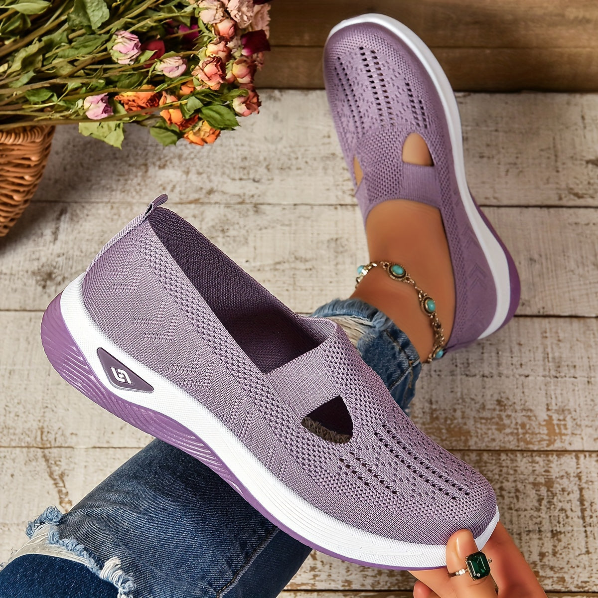 SOLEVA | ORTHOPEDIC SLIP-ONS