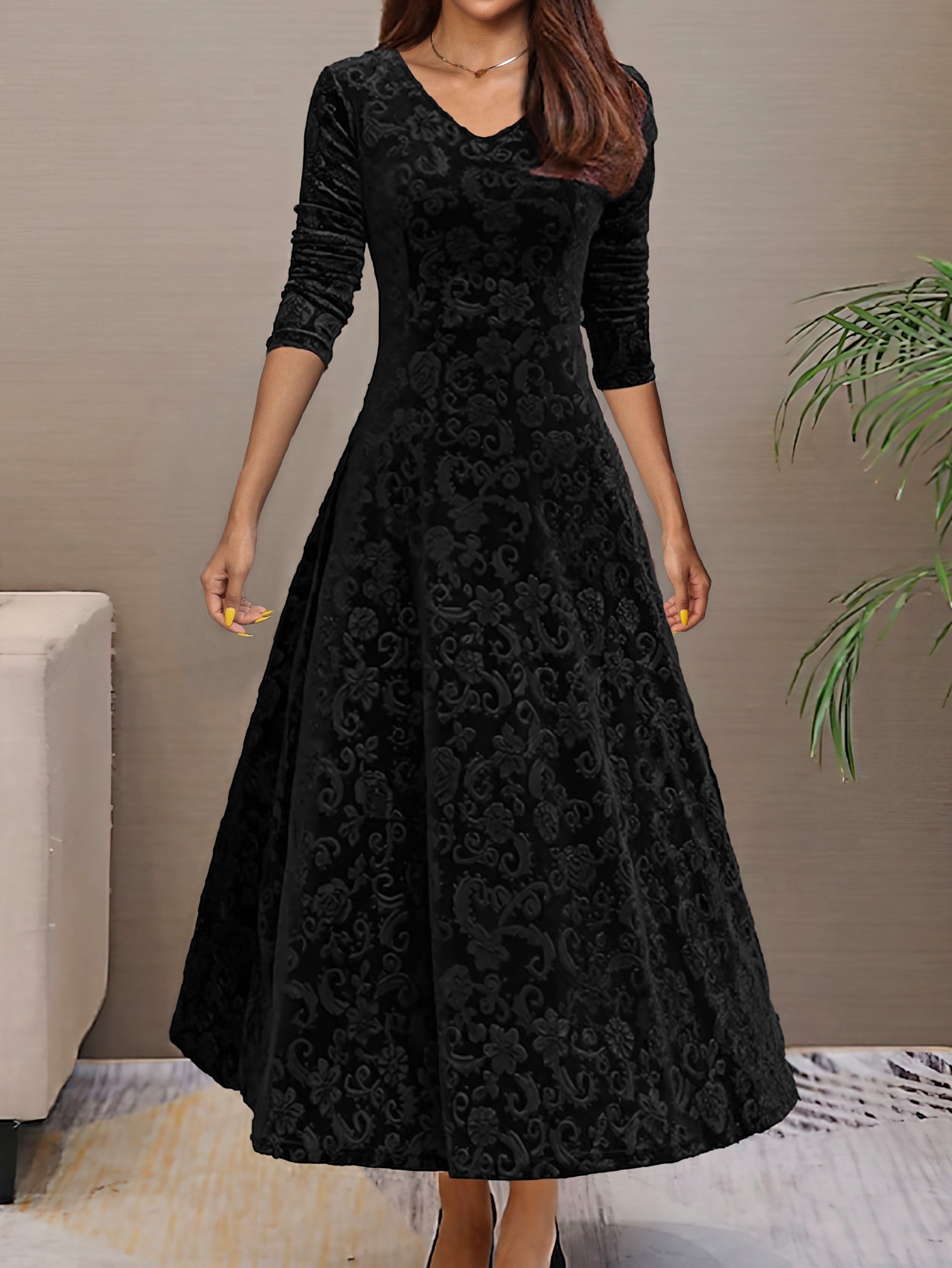 Melisande | Floral Velvet Dress